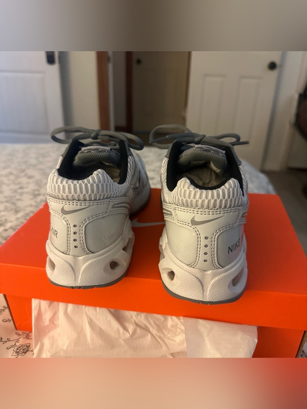 Women’s  Gray/Black Air Max-Style Athletic Shoes open to any offers. - Picture 5 of 9